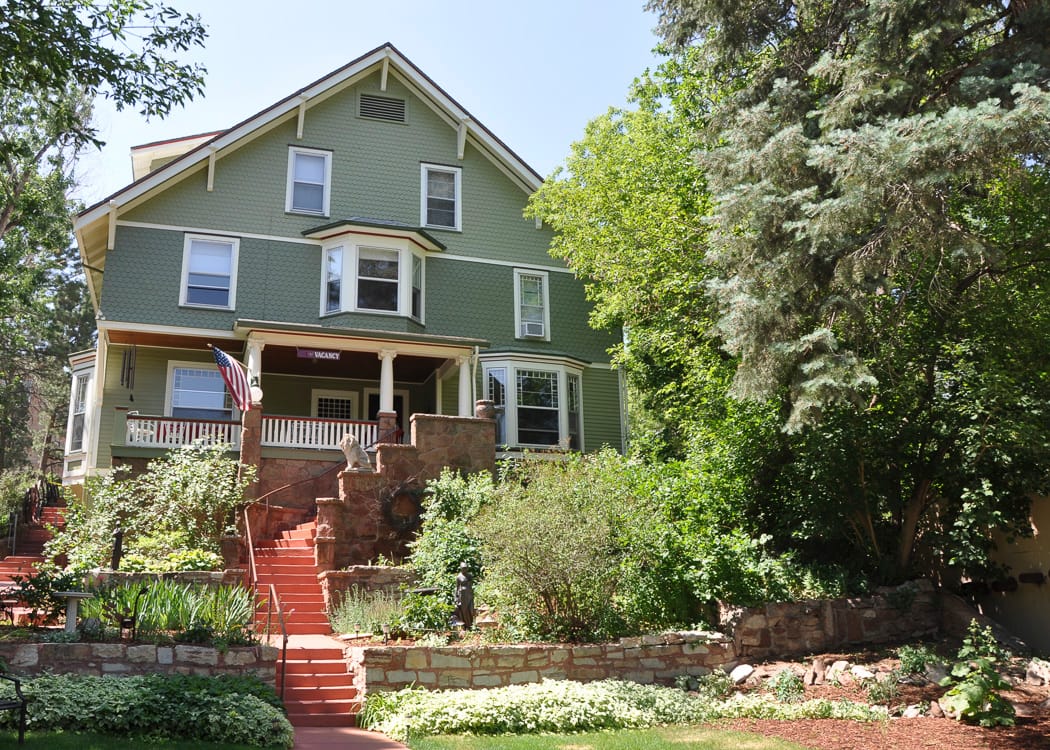 Manitou Springs Bed and Breakfasts | Lodging Near Colorado Springs