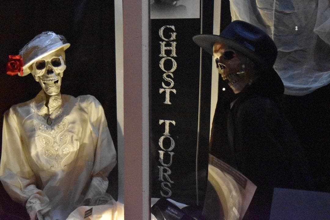 Ghost Tours - Emma Cup