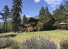 Rocky_Mountain_Lodge