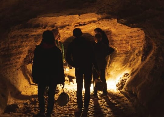 Cave of the Winds - Haunted Lantern Tour